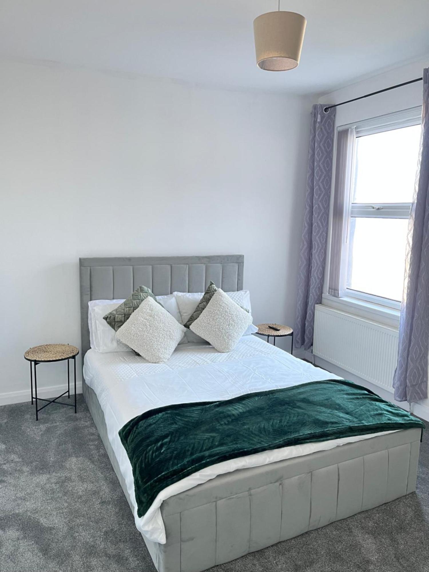 Ty Noah- Newly Refurbished Home In The Heart Of Pembrokeshire 밀포드헤이븐 외부 사진